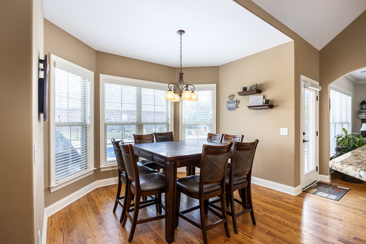 201 Carellton Drive Gallatin TN 37066