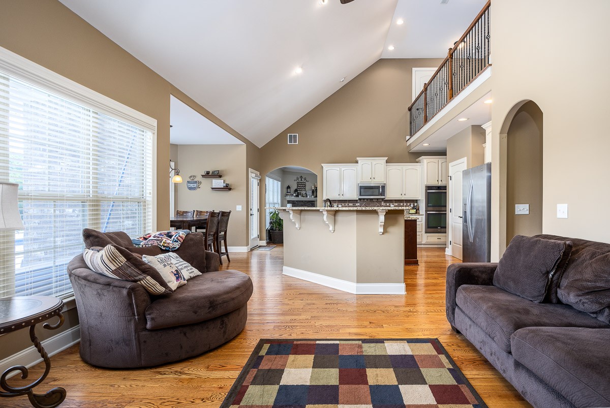 201 Carellton Drive Gallatin TN 37066