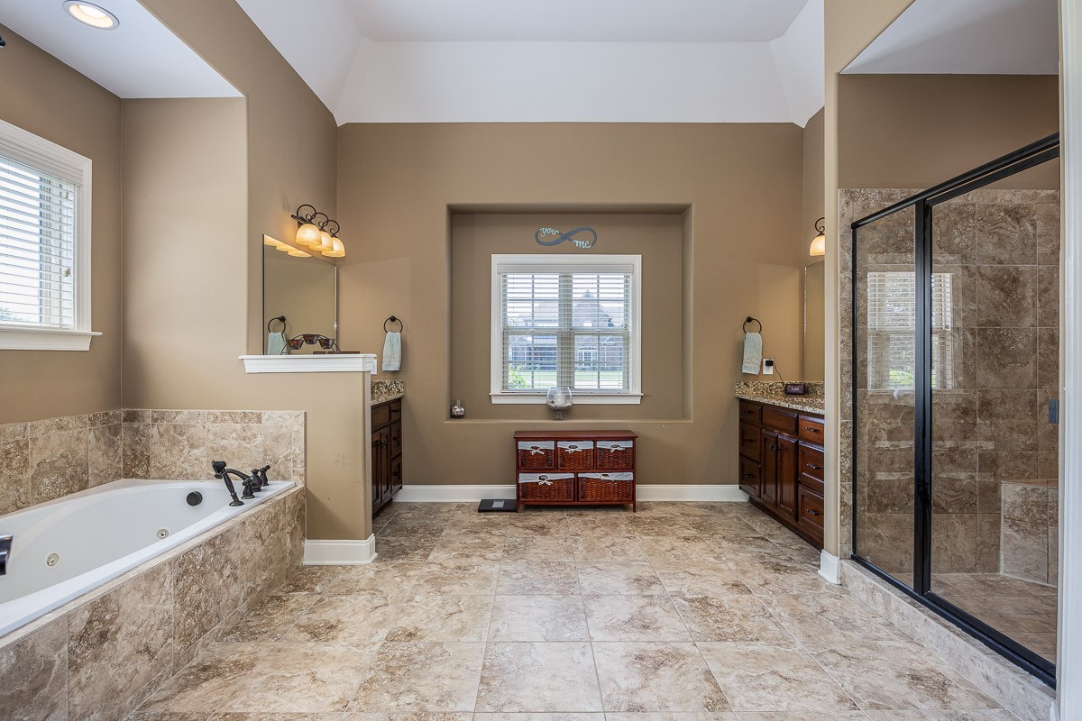201 Carellton Drive Gallatin TN 37066