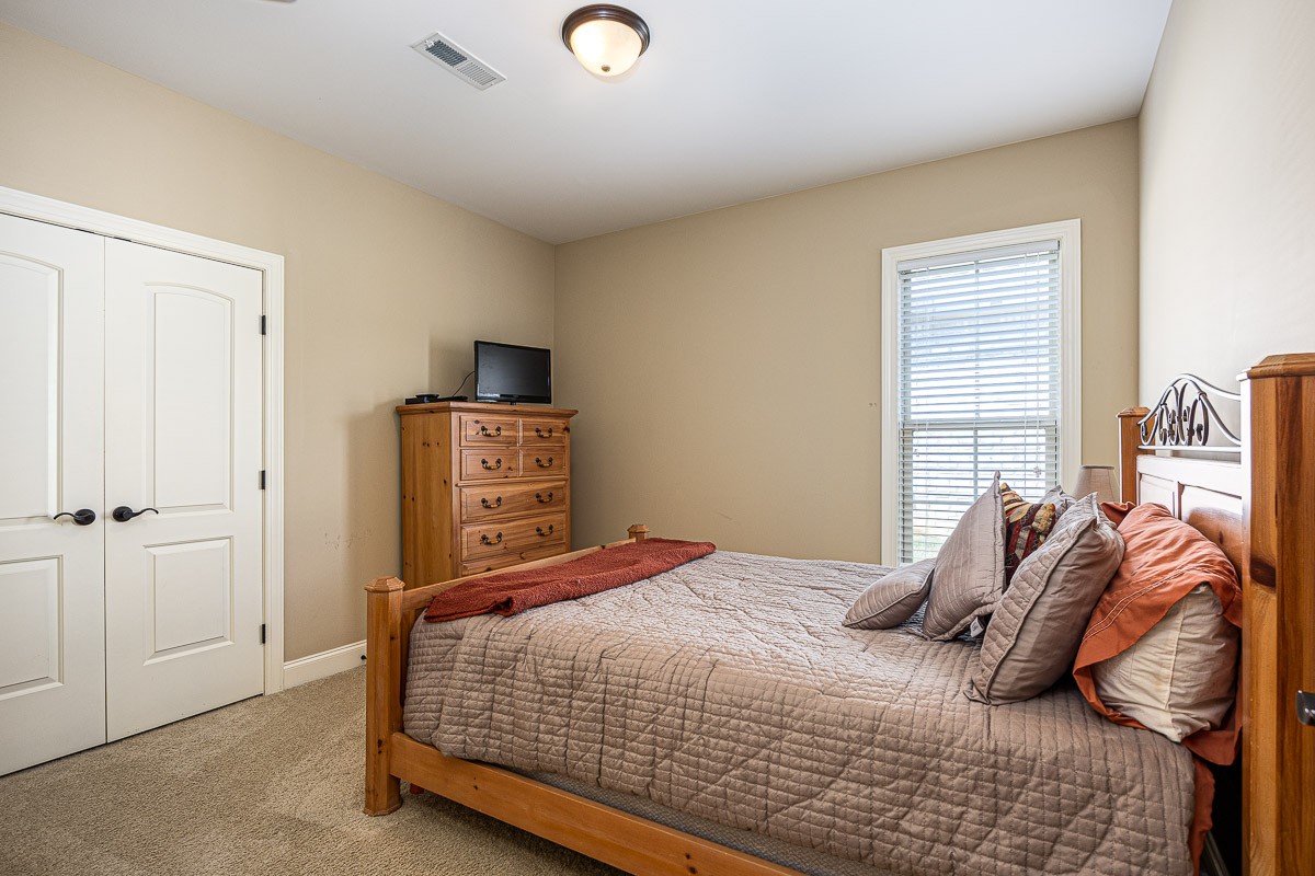 201 Carellton Drive Gallatin TN 37066