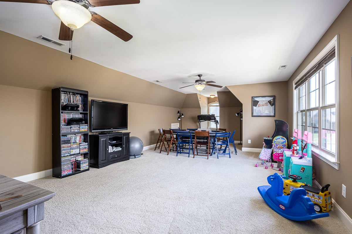 201 Carellton Drive Gallatin TN 37066