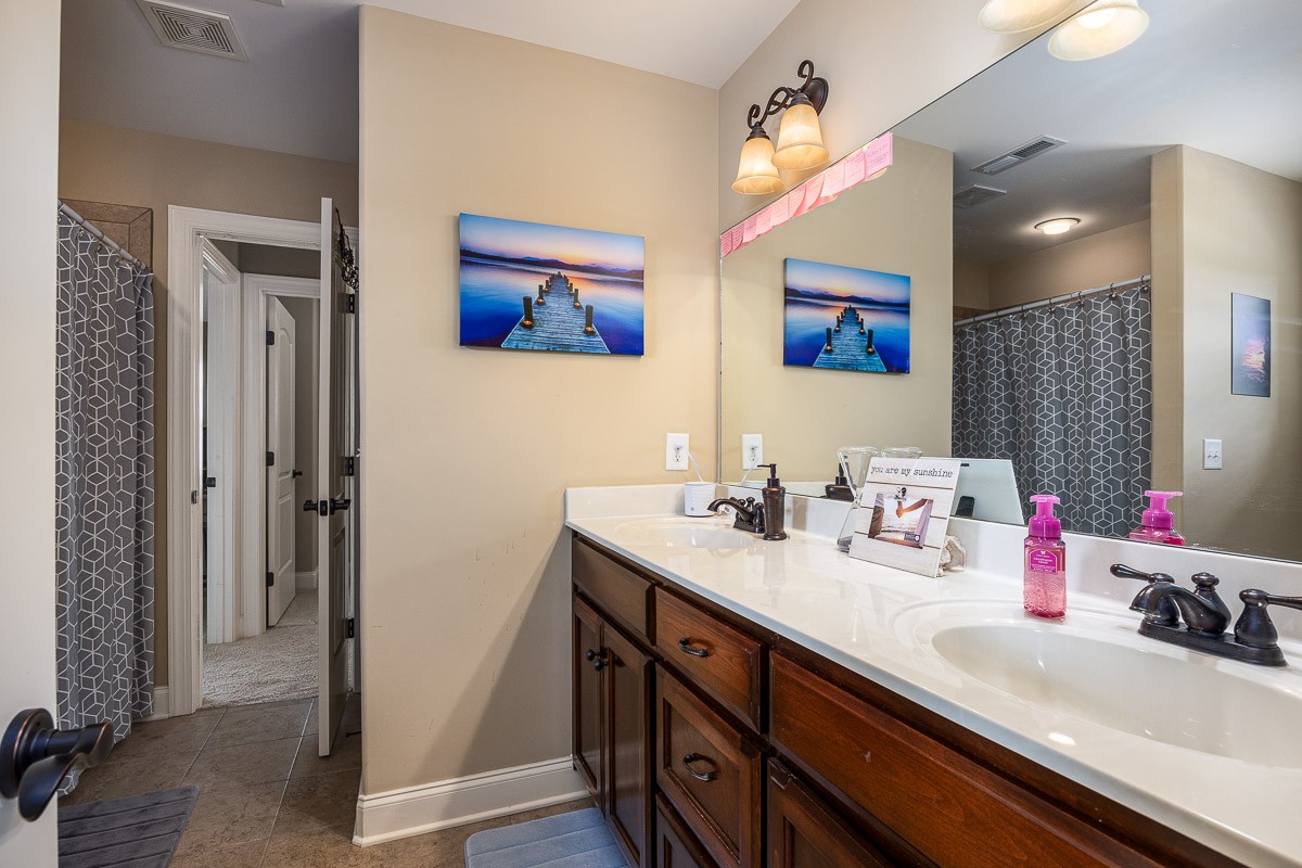201 Carellton Drive Gallatin TN 37066