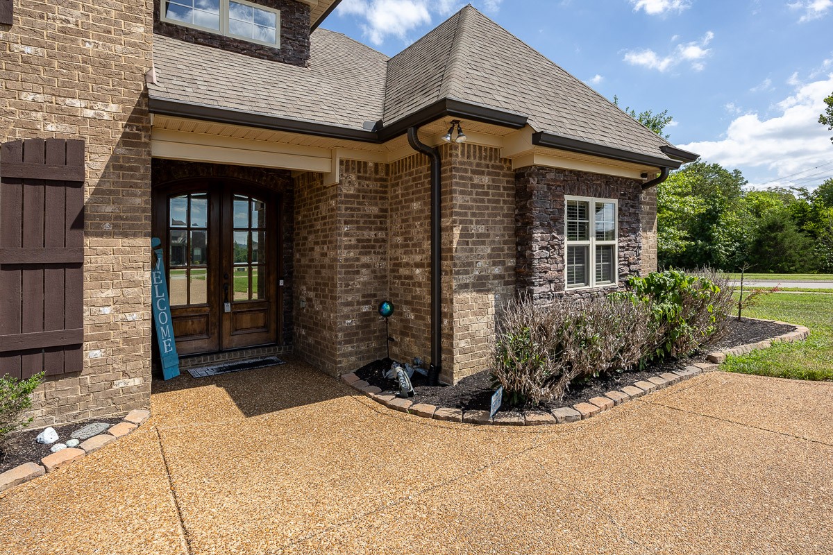 201 Carellton Drive Gallatin TN 37066