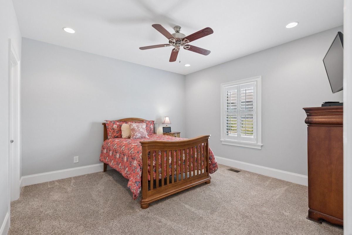 1196 Liberty Lane Gallatin TN 37066