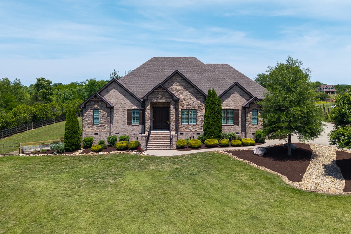 1196 Liberty Lane Gallatin TN 37066