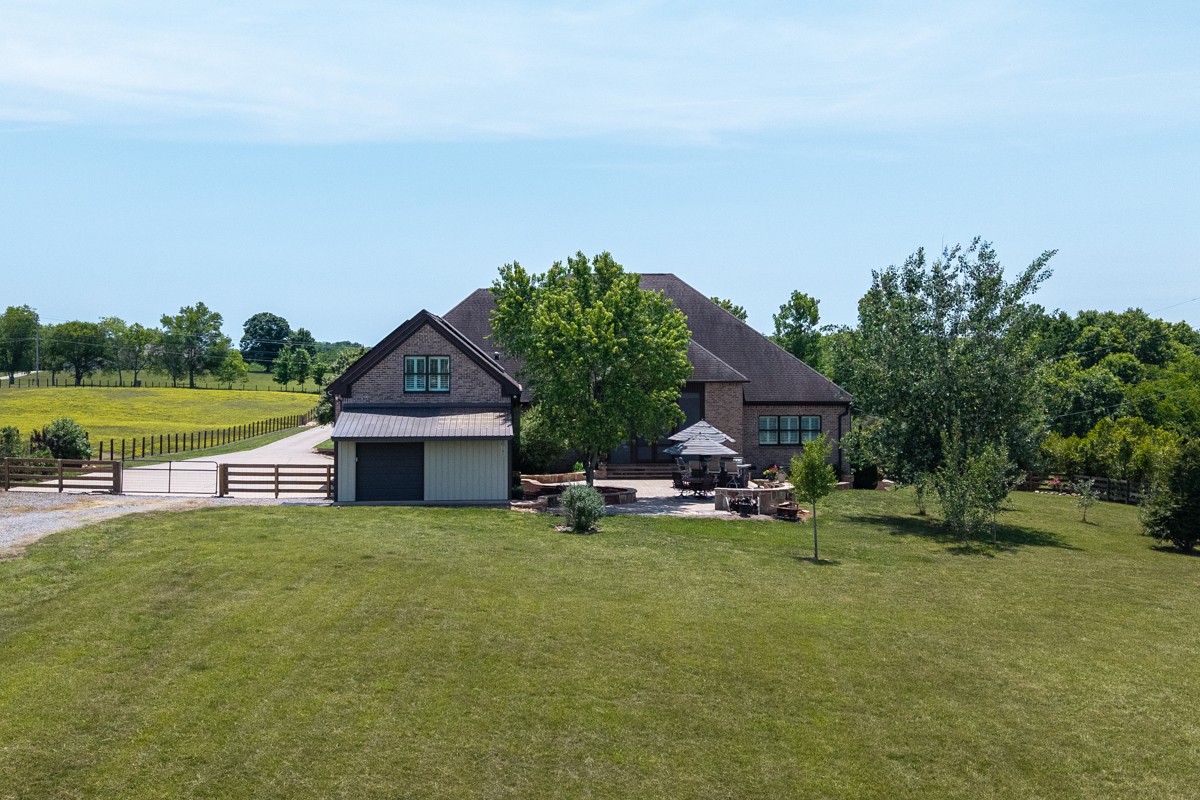 1196 Liberty Lane Gallatin TN 37066