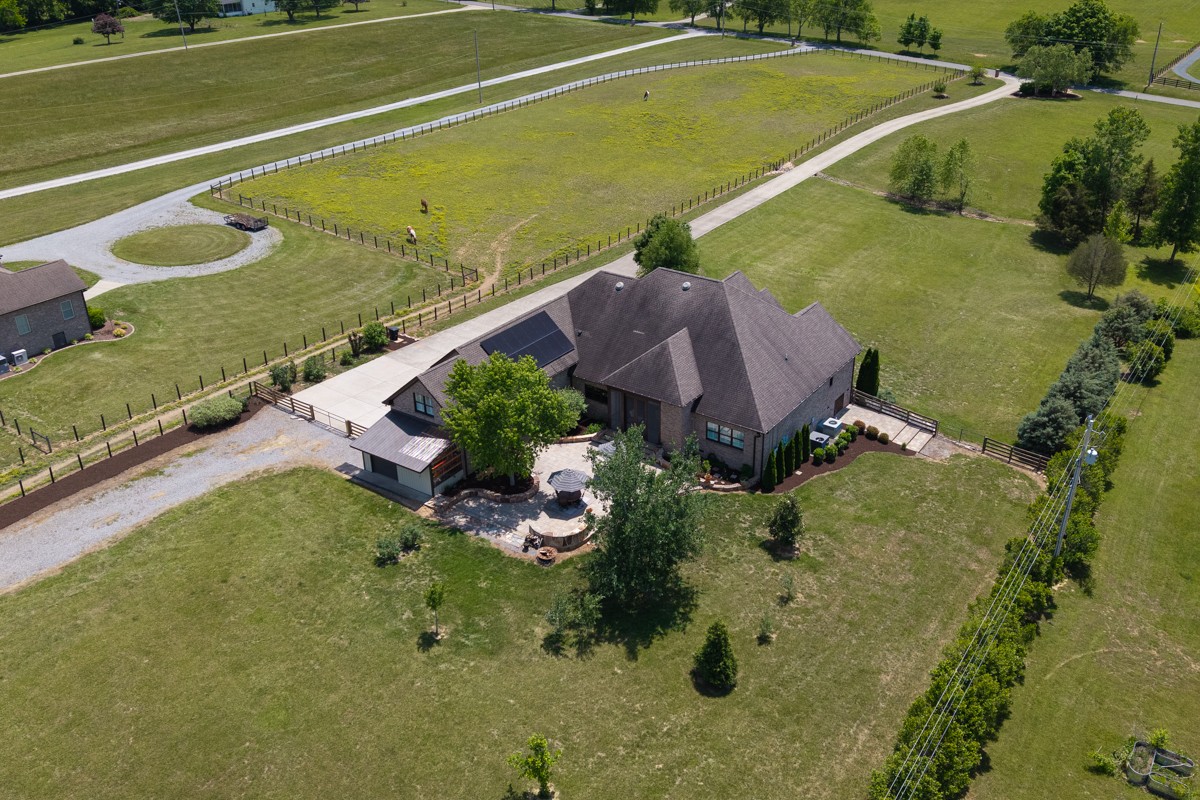 1196 Liberty Lane Gallatin TN 37066