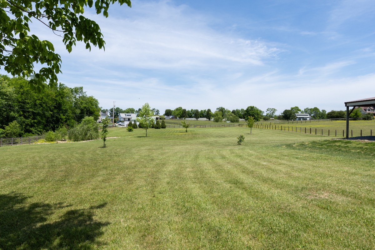 1196 Liberty Lane Gallatin TN 37066