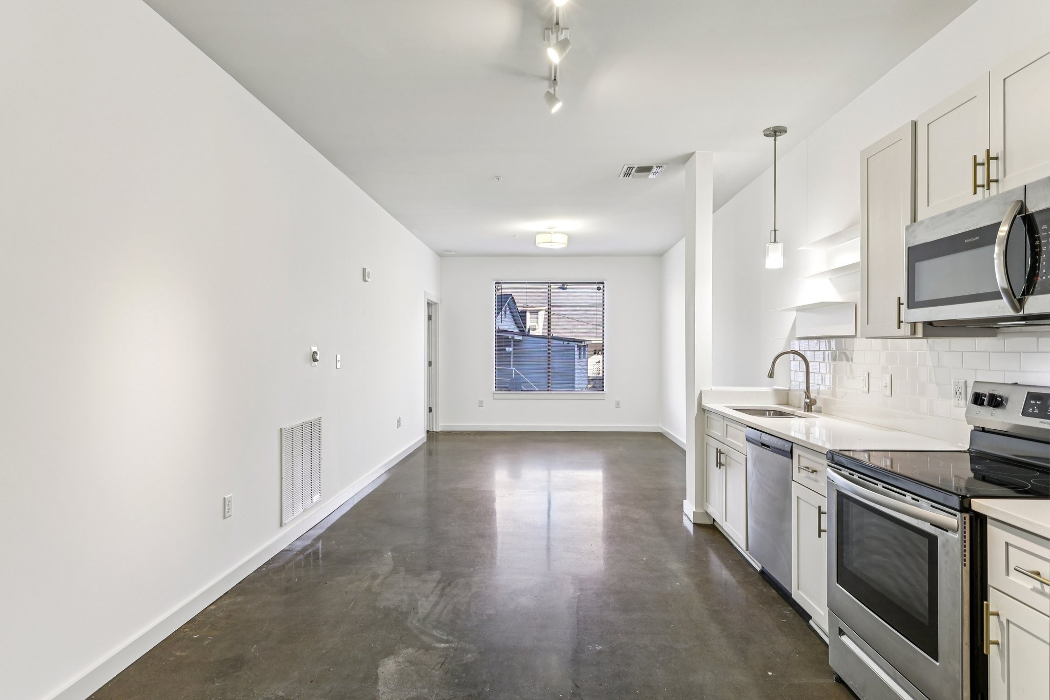 1900 12th Ave, S Nashville TN 37203