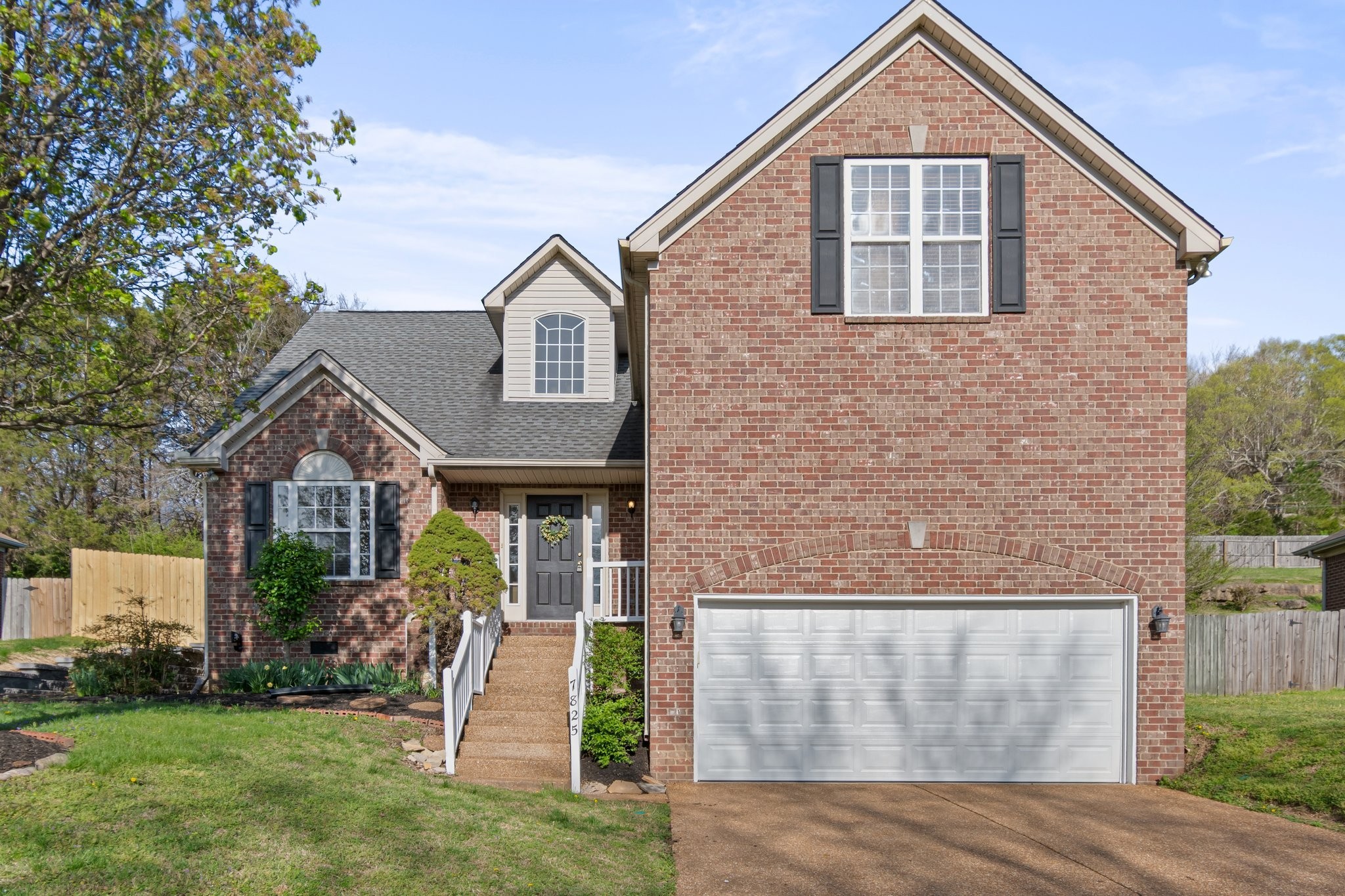 7825 Farmington Place Nashville TN 37221