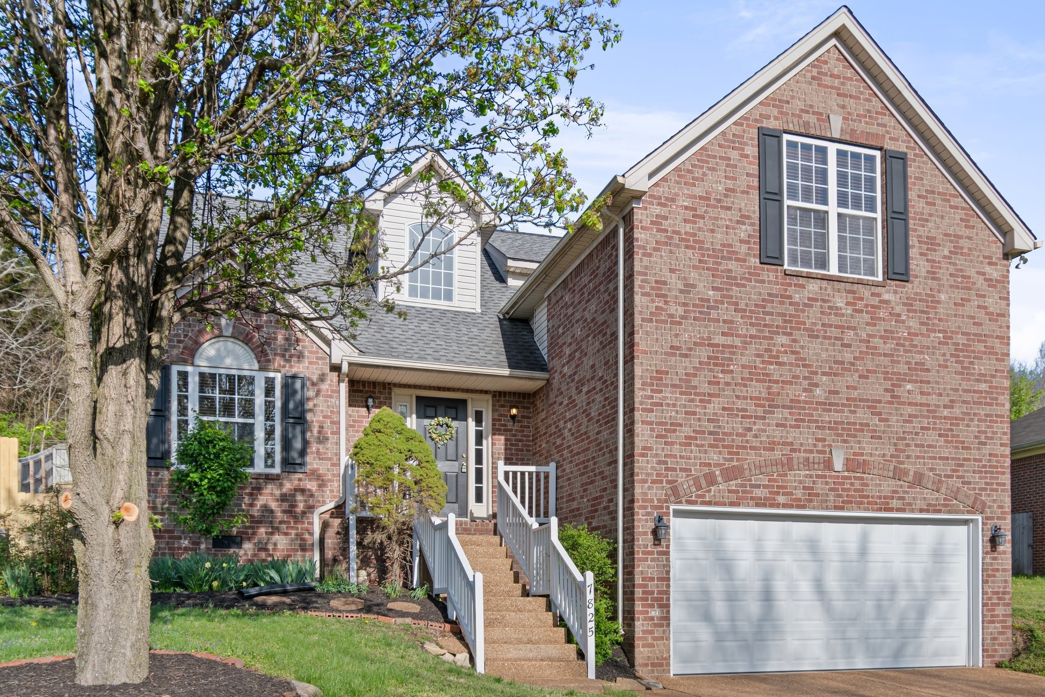 7825 Farmington Place Nashville TN 37221