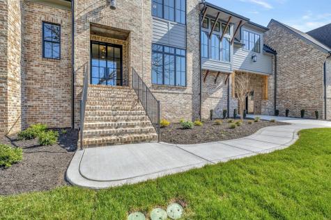 9040 Forest Lawn Drive Brentwood TN 37027