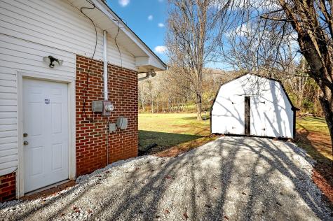 396 Jefferson Avenue Sparta TN 38583