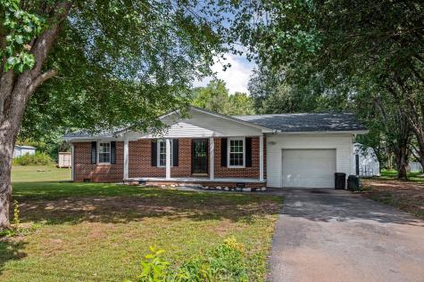 396 Jefferson Avenue Sparta TN 38583