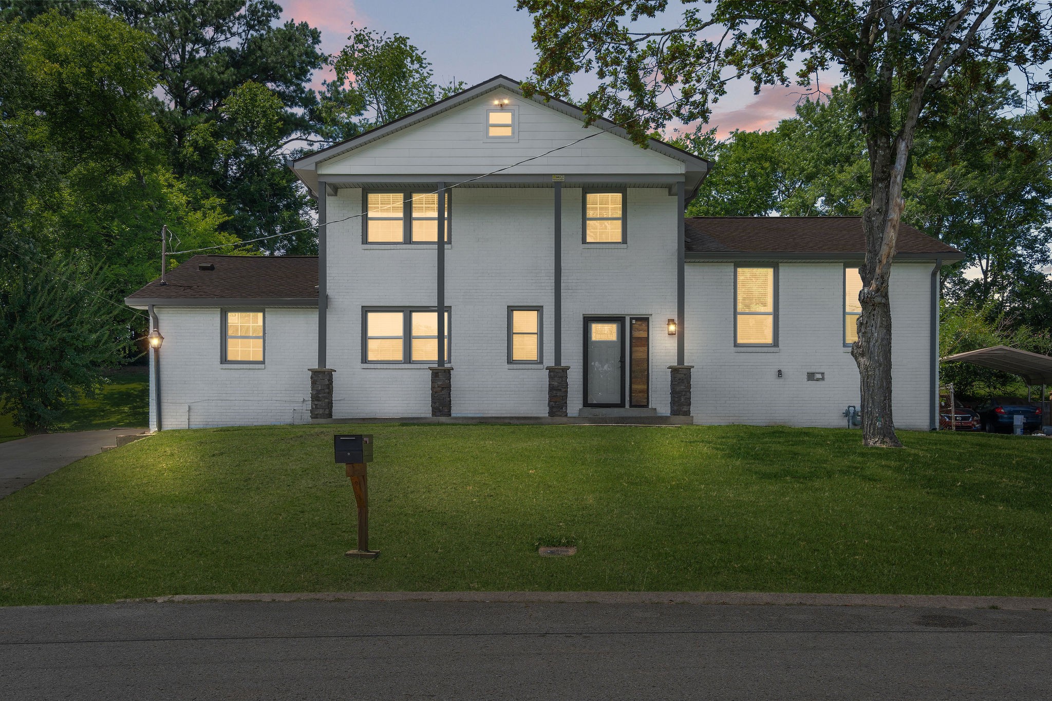 4931 Sherman Oaks Drive Nashville TN 37211