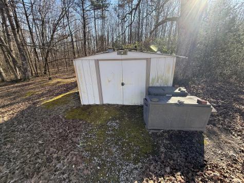 153 Lucas Road Eva TN 38333