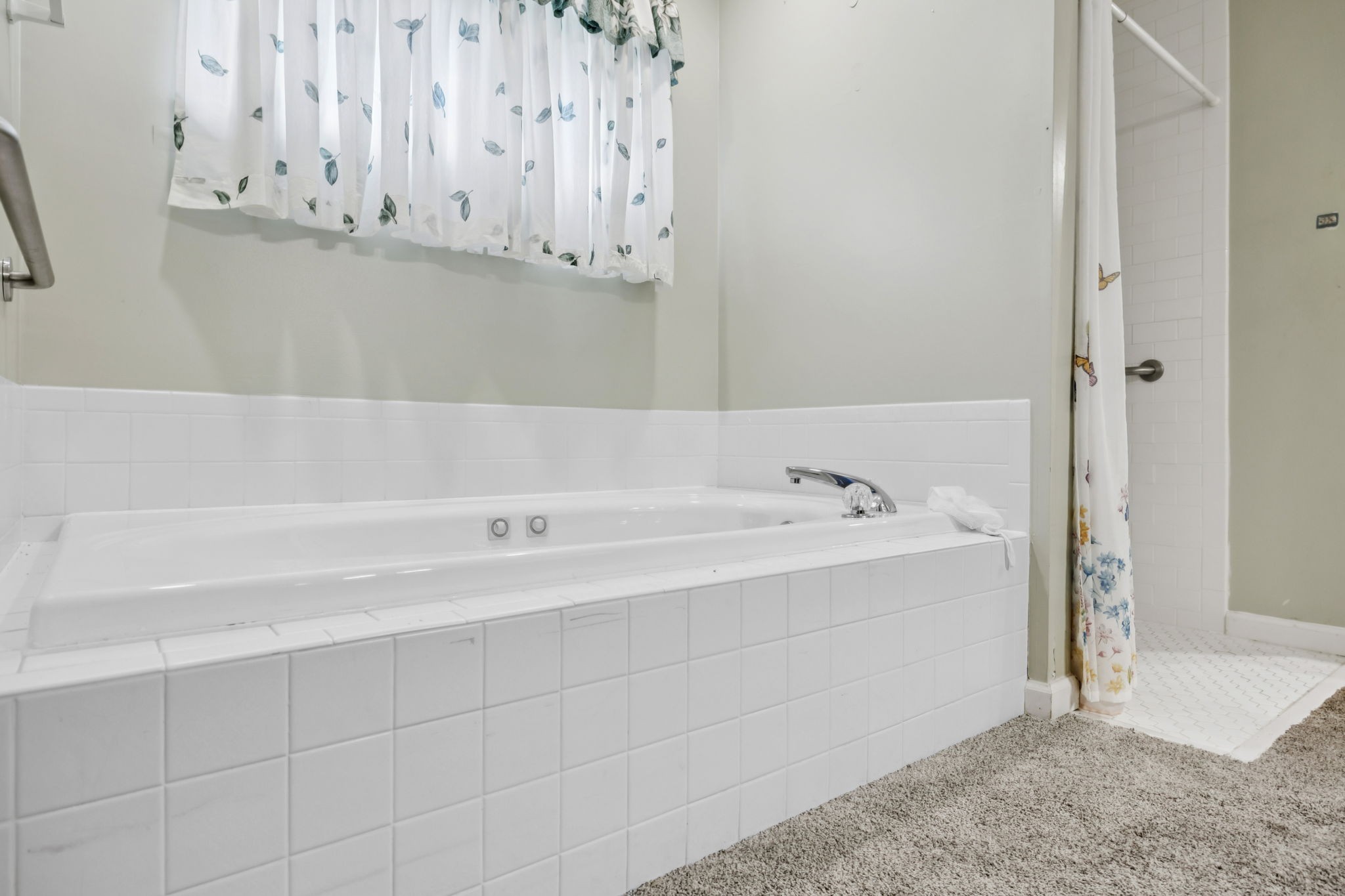 1818 Memorial Drive Clarksville TN 37043