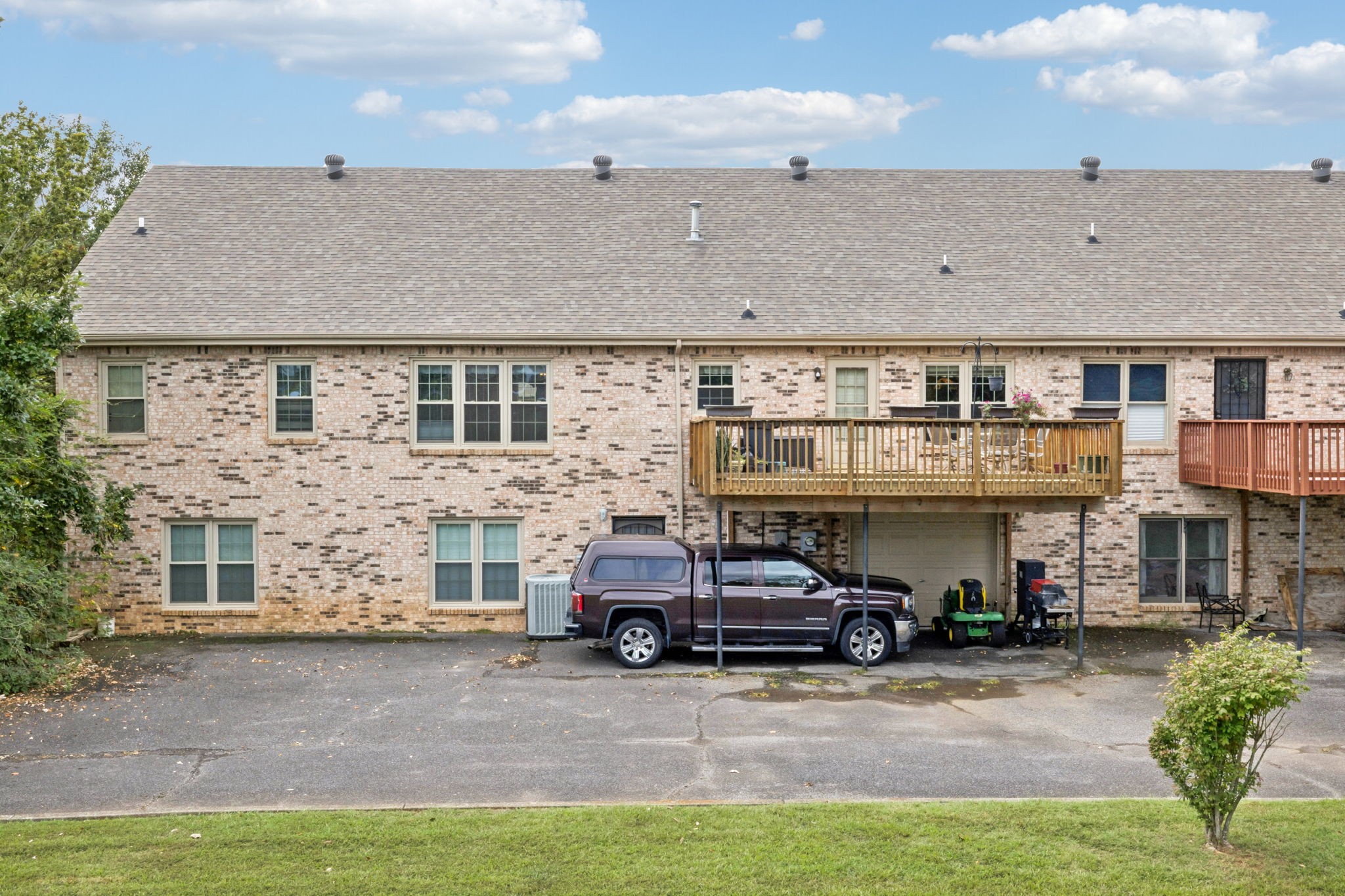 1818 Memorial Drive Clarksville TN 37043