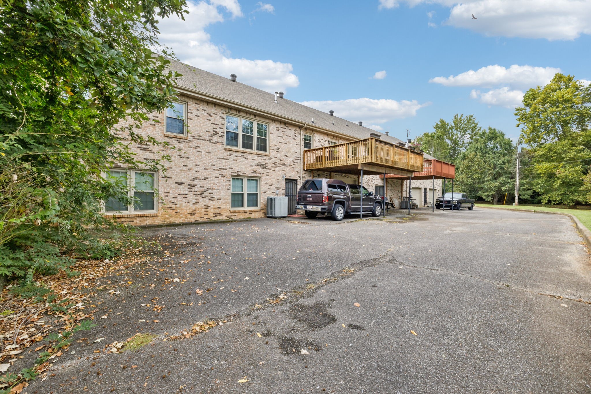 1818 Memorial Drive Clarksville TN 37043