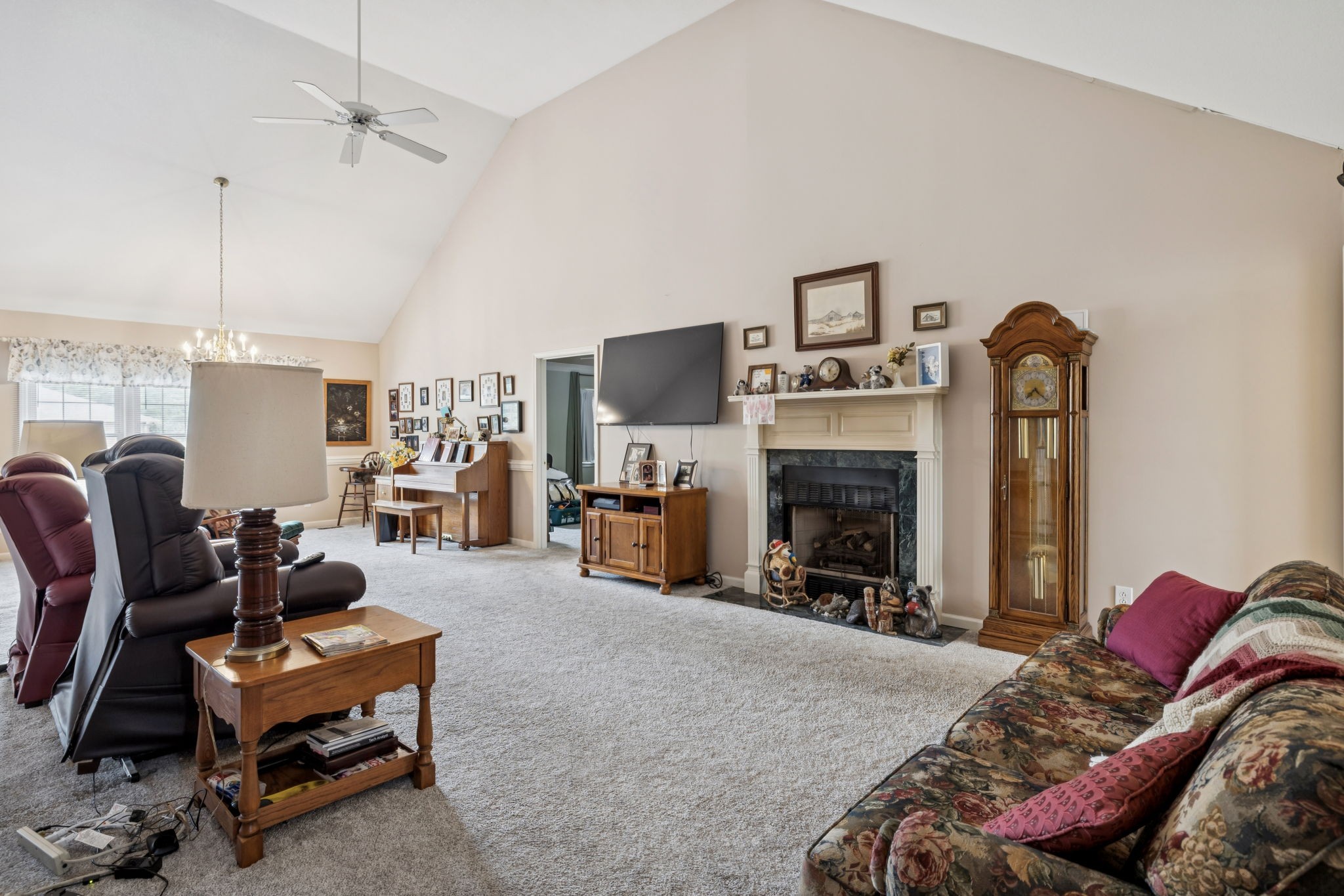 1818 Memorial Drive Clarksville TN 37043