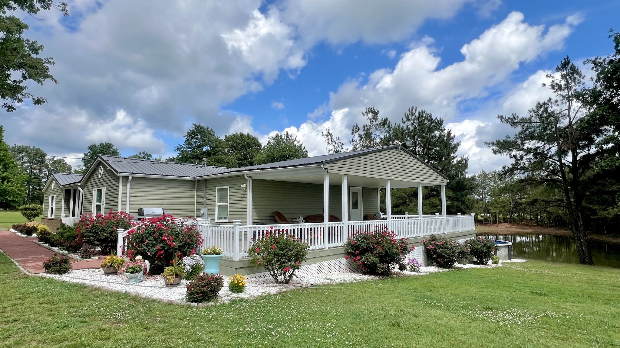 147 Paul Spears Road Summertown TN 38483
