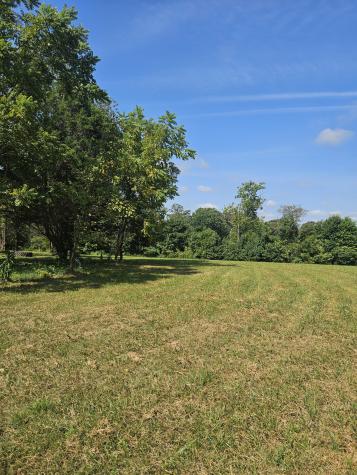 425 Nubia Road Westmoreland TN 37186