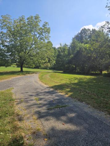 425 Nubia Road Westmoreland TN 37186