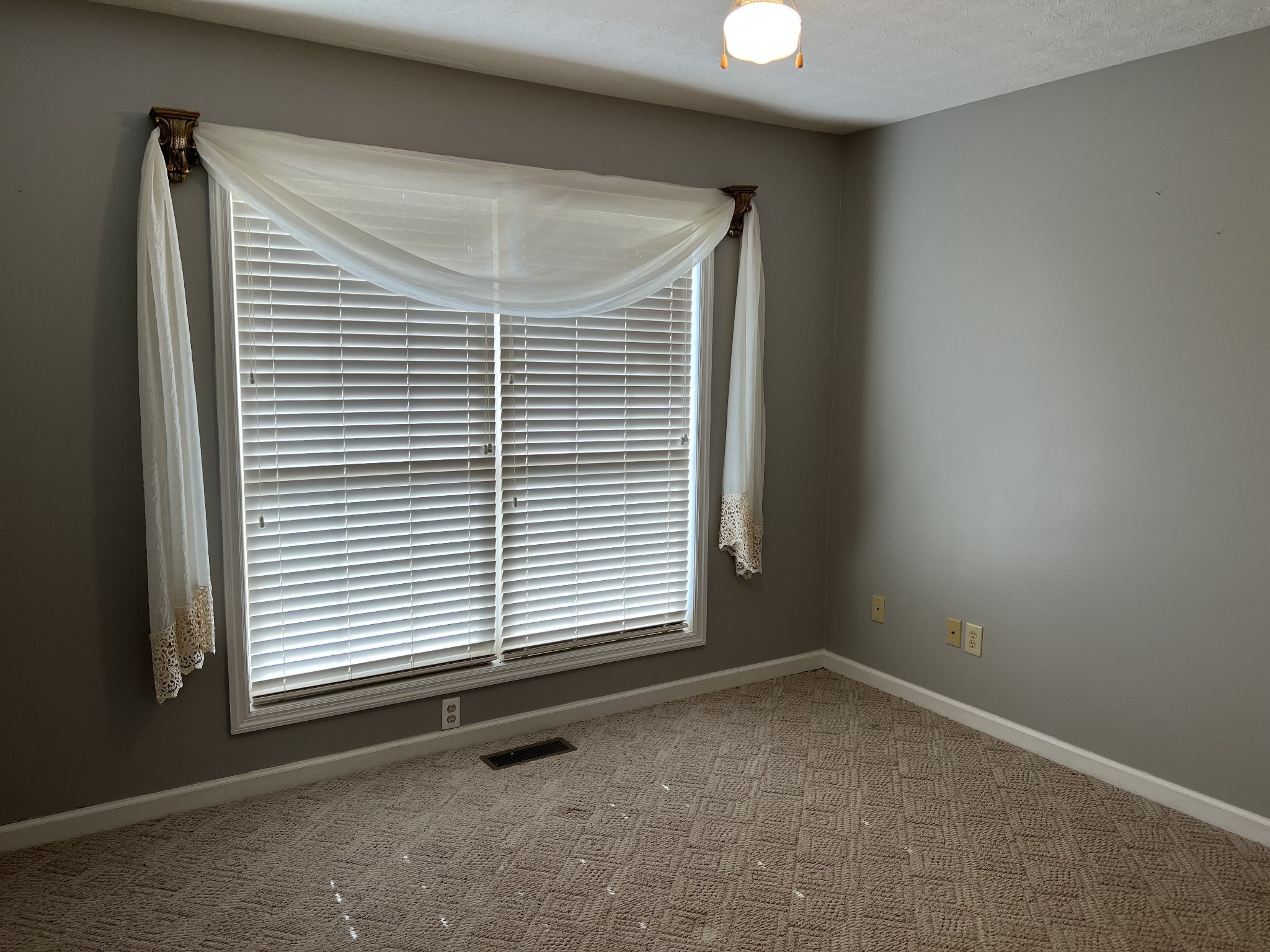 3716 Scottsville Road Lafayette TN 37083