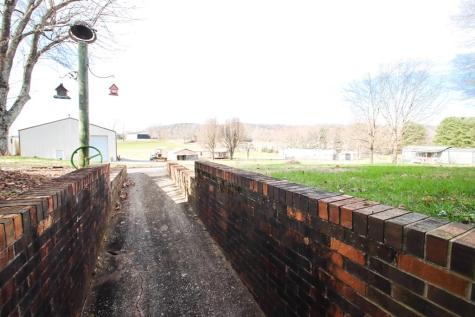 3035 Monterey Highway Sparta TN 38583