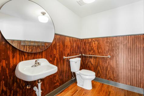 125 6th Ave, W Springfield TN 37172