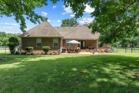 895 Brummitt Road Castalian Springs TN 37031