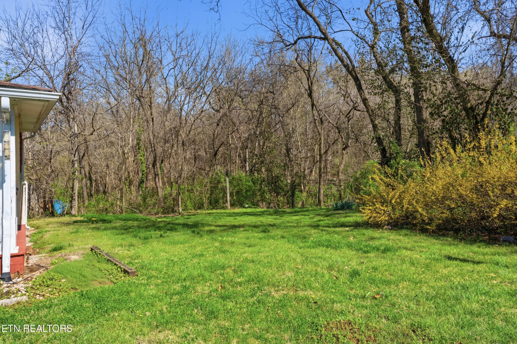 601 Kingston Street Lenoir City TN 37771