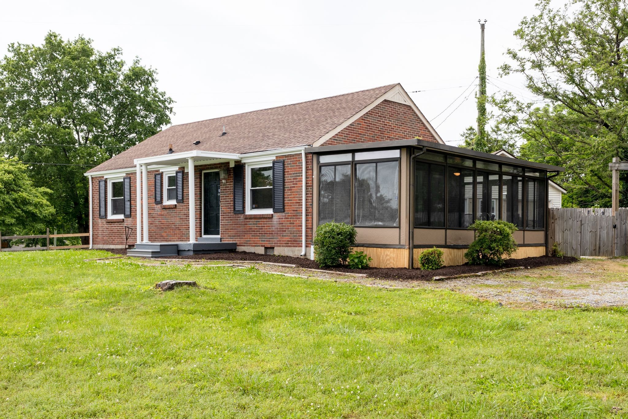 216 Graylynn Drive Nashville TN 37214