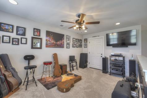 1239 Westgate Drive Gallatin TN 37066