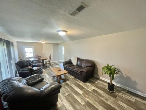 107 10th Ave, N Decherd TN 37324