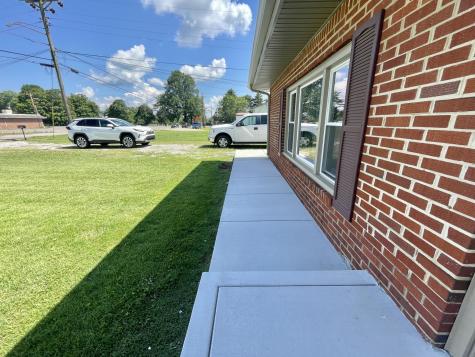 107 10th Ave, N Decherd TN 37324