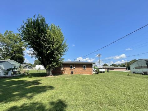 107 10th Ave, N Decherd TN 37324