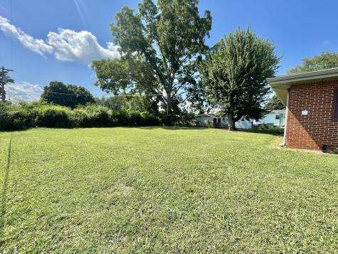 107 10th Ave, N Decherd TN 37324