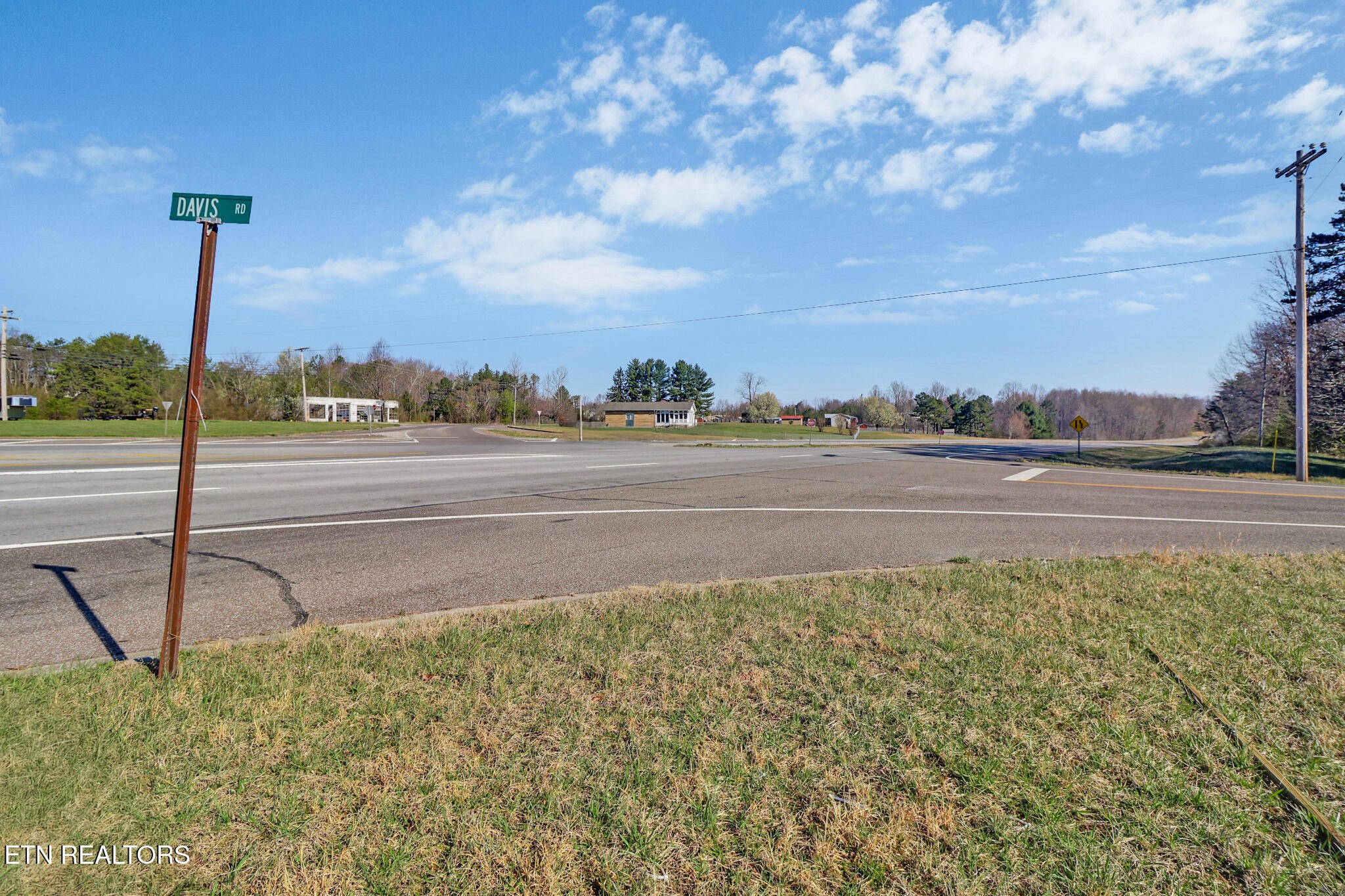 2172 S York Highway Jamestown TN 38556