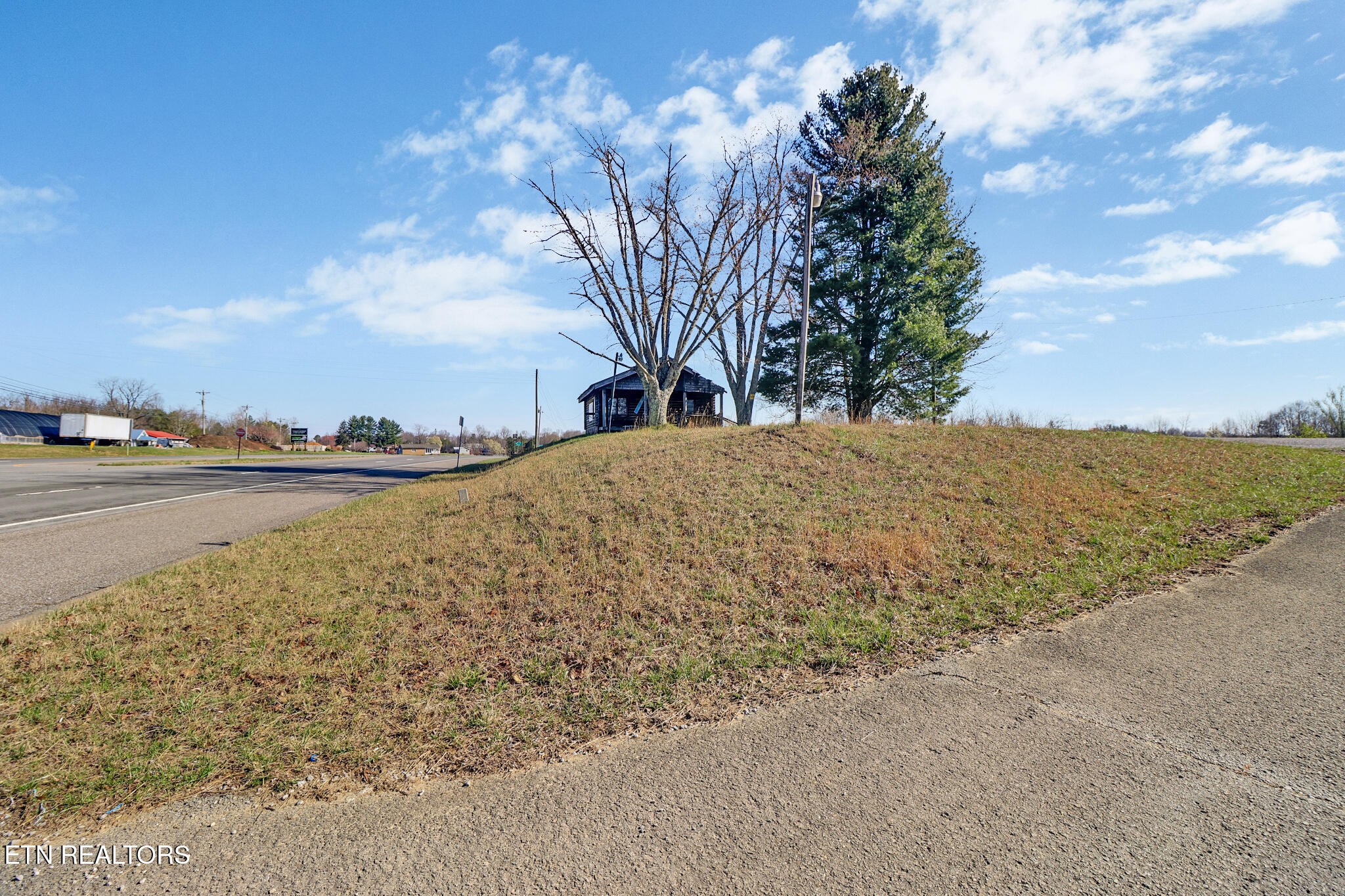 2172 S York Highway Jamestown TN 38556