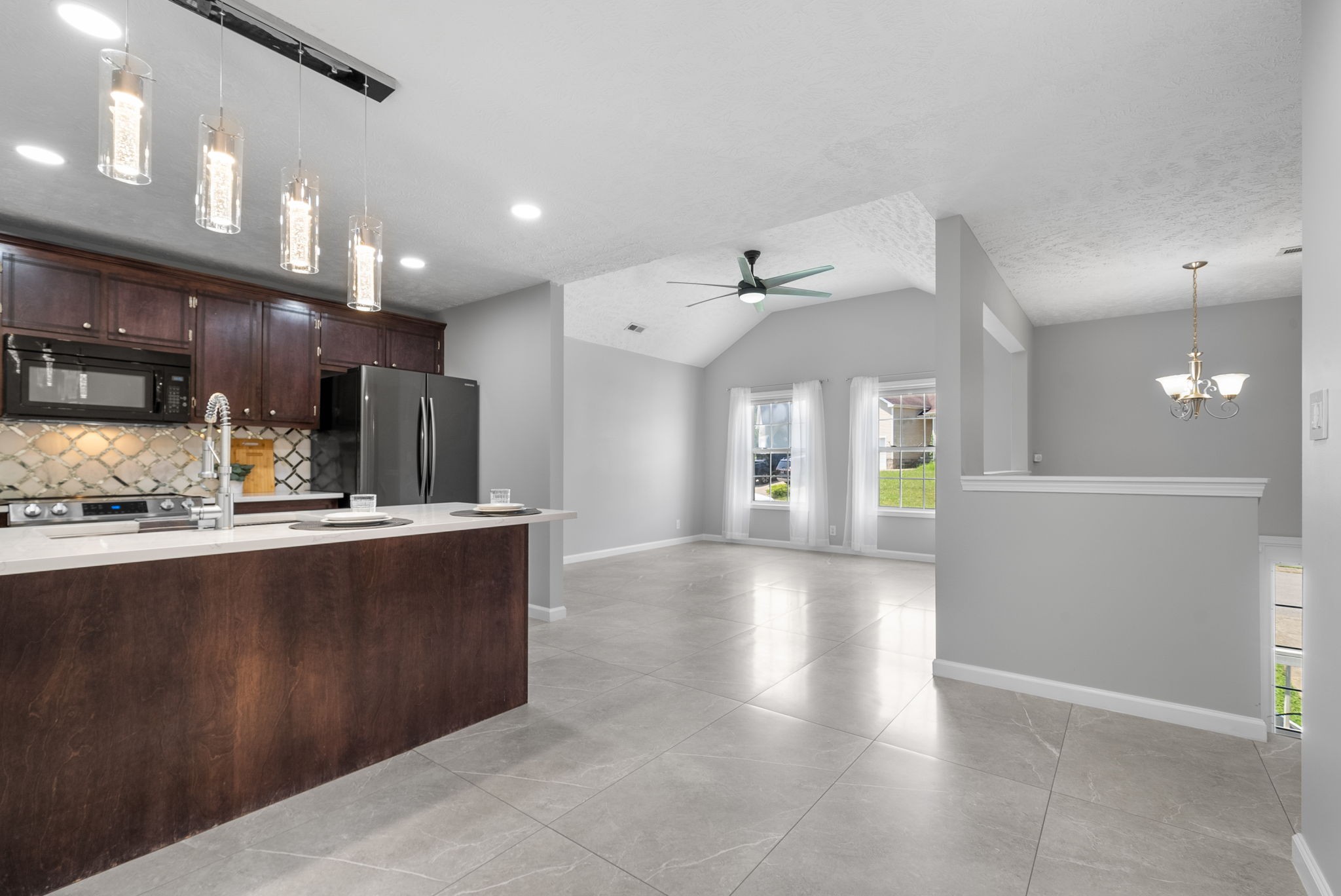 1648 Broad Circle Clarksville TN 37042
