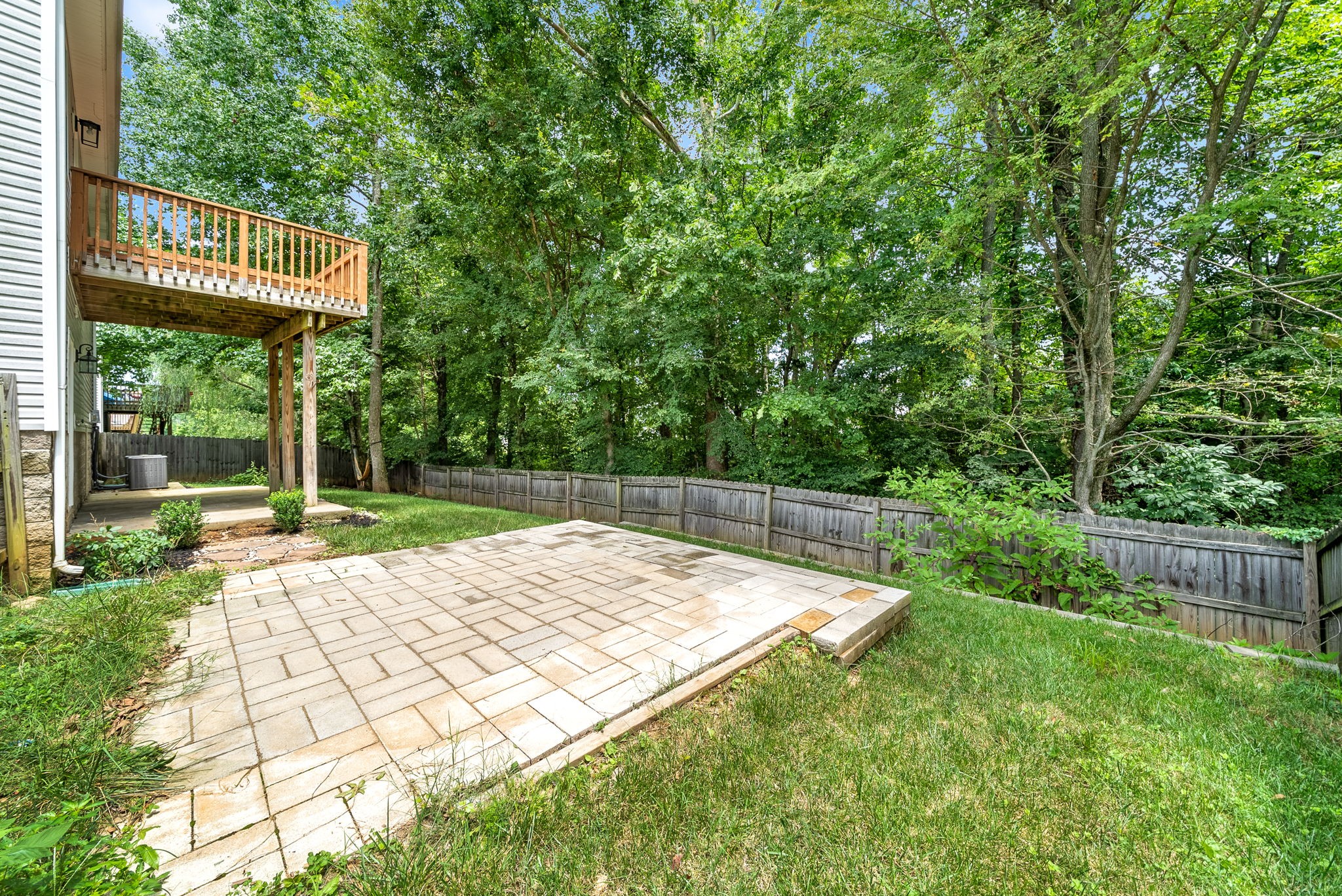 1648 Broad Circle Clarksville TN 37042