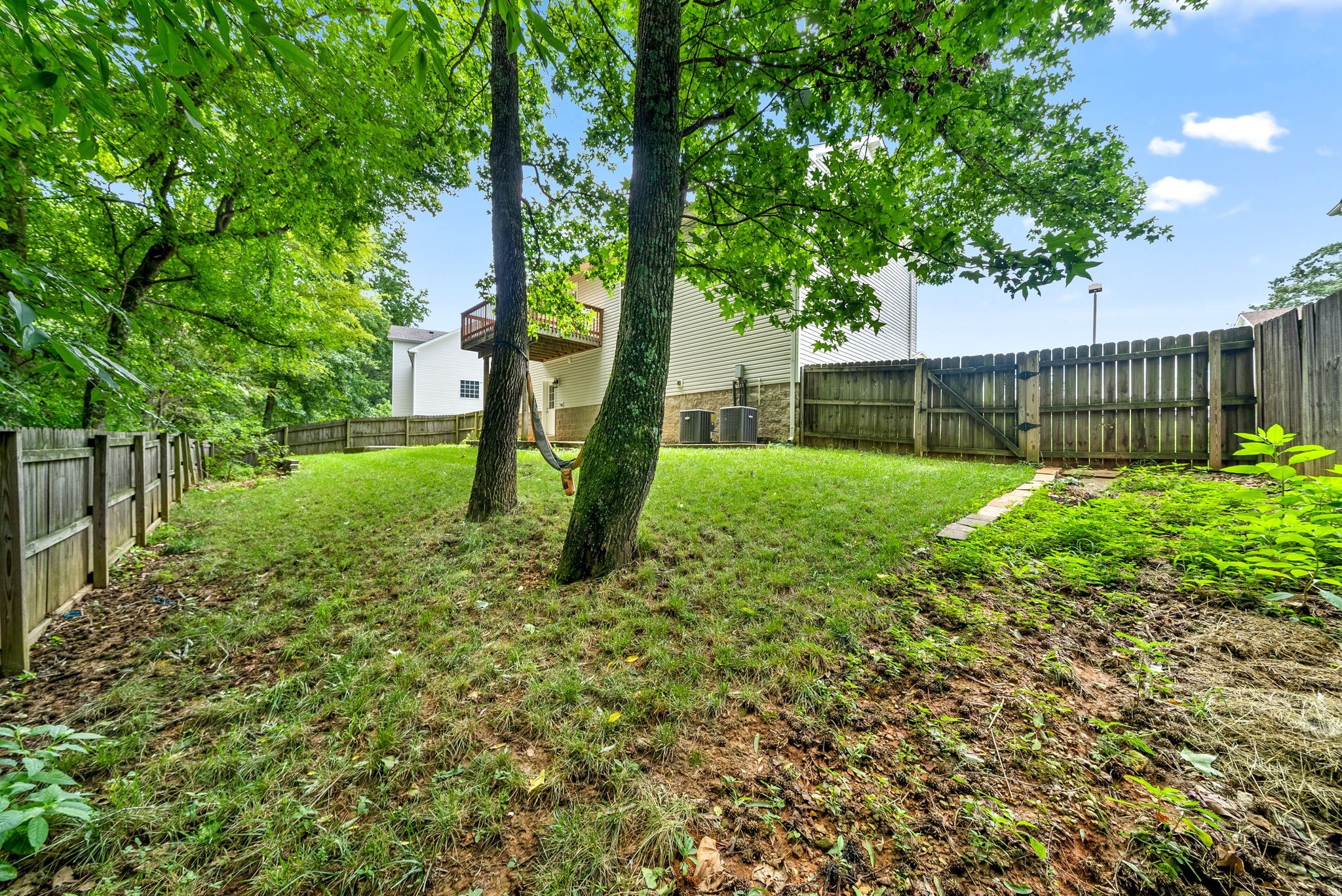 1648 Broad Circle Clarksville TN 37042