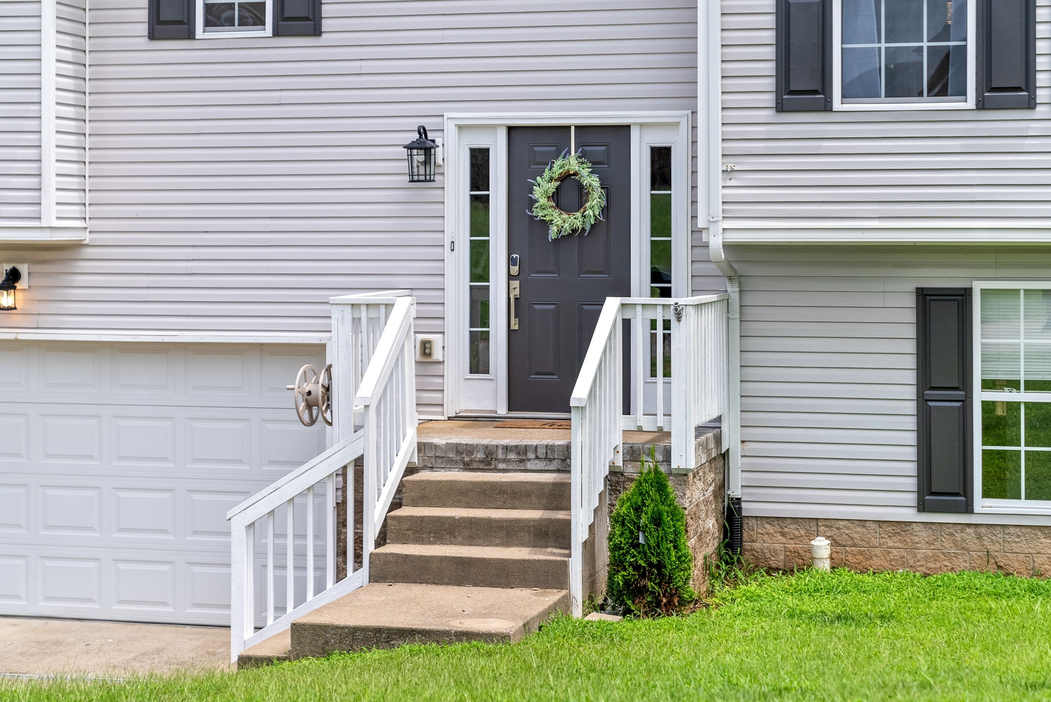 1648 Broad Circle Clarksville TN 37042