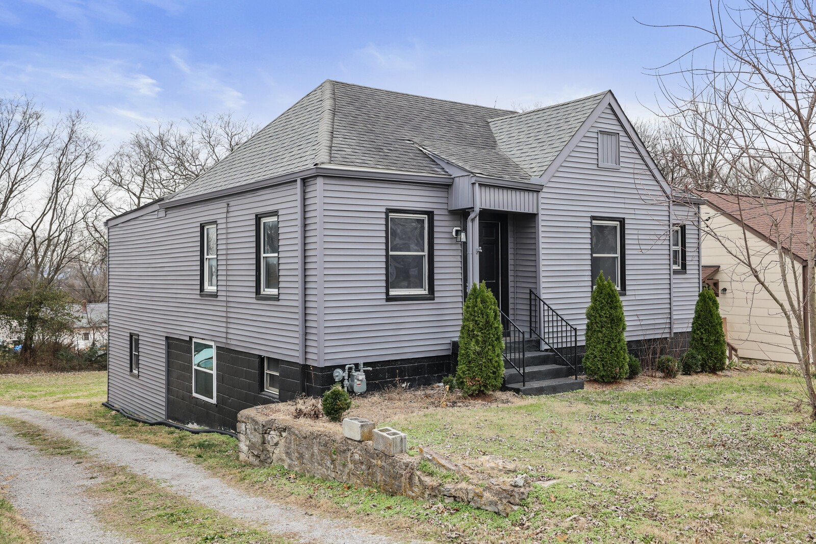 522 E Trinity Ln, E Nashville TN 37207