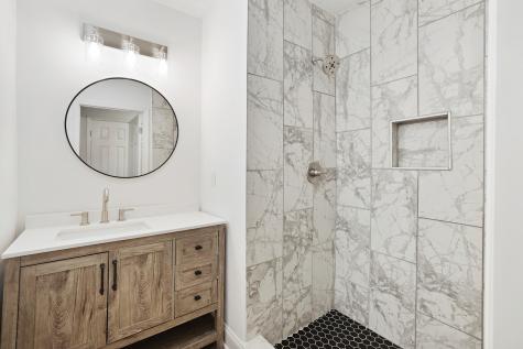 522 E Trinity Ln, E Nashville TN 37207