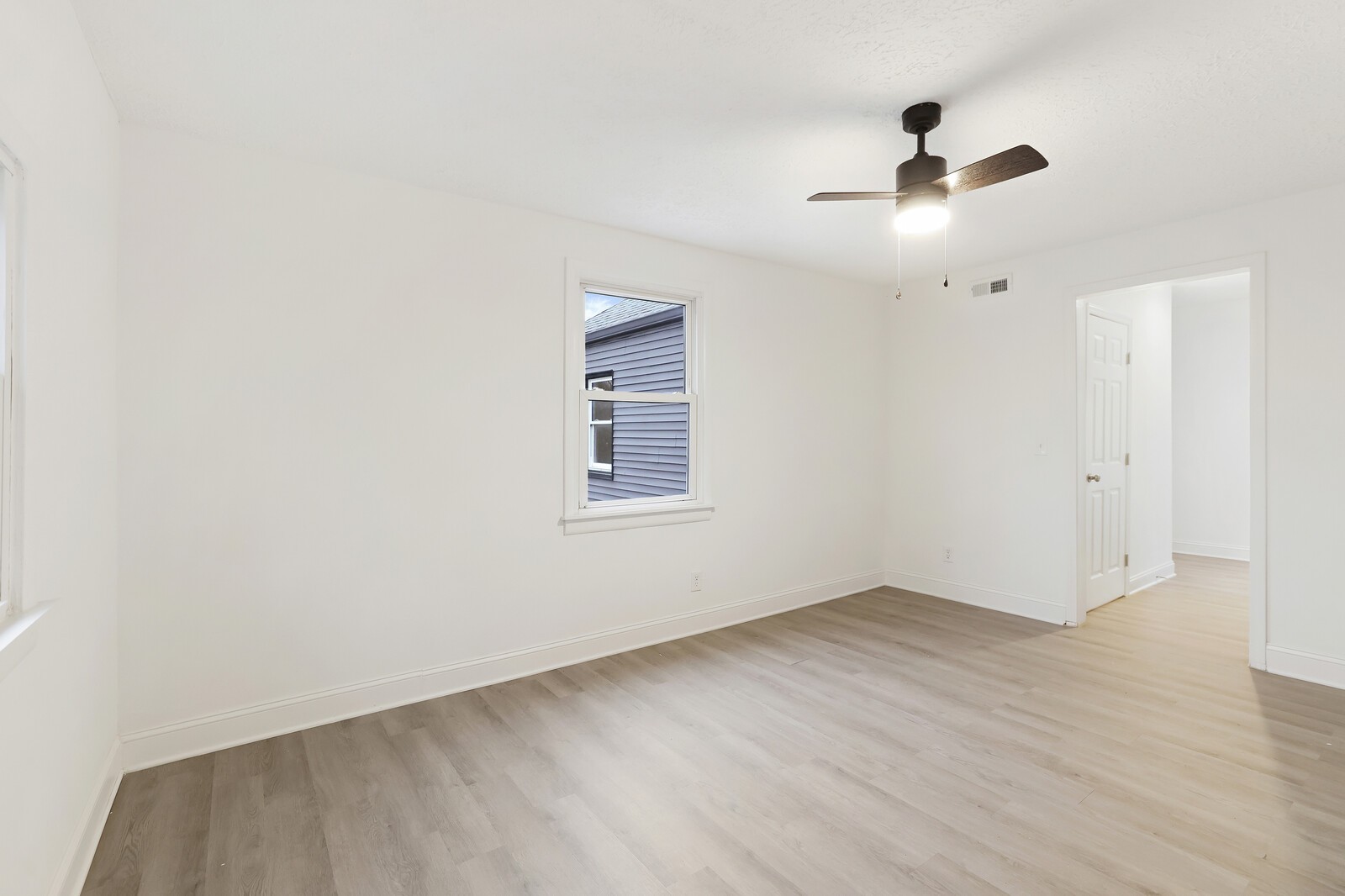 522 E Trinity Ln, E Nashville TN 37207