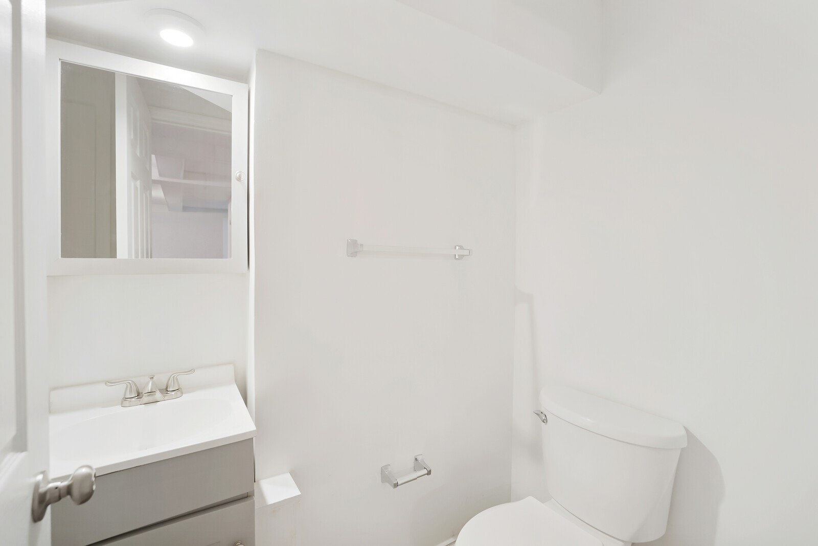 522 E Trinity Ln, E Nashville TN 37207