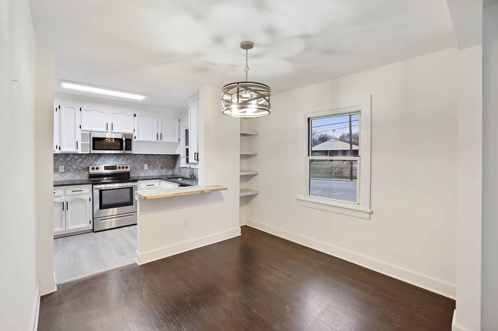 522 E Trinity Ln, E Nashville TN 37207