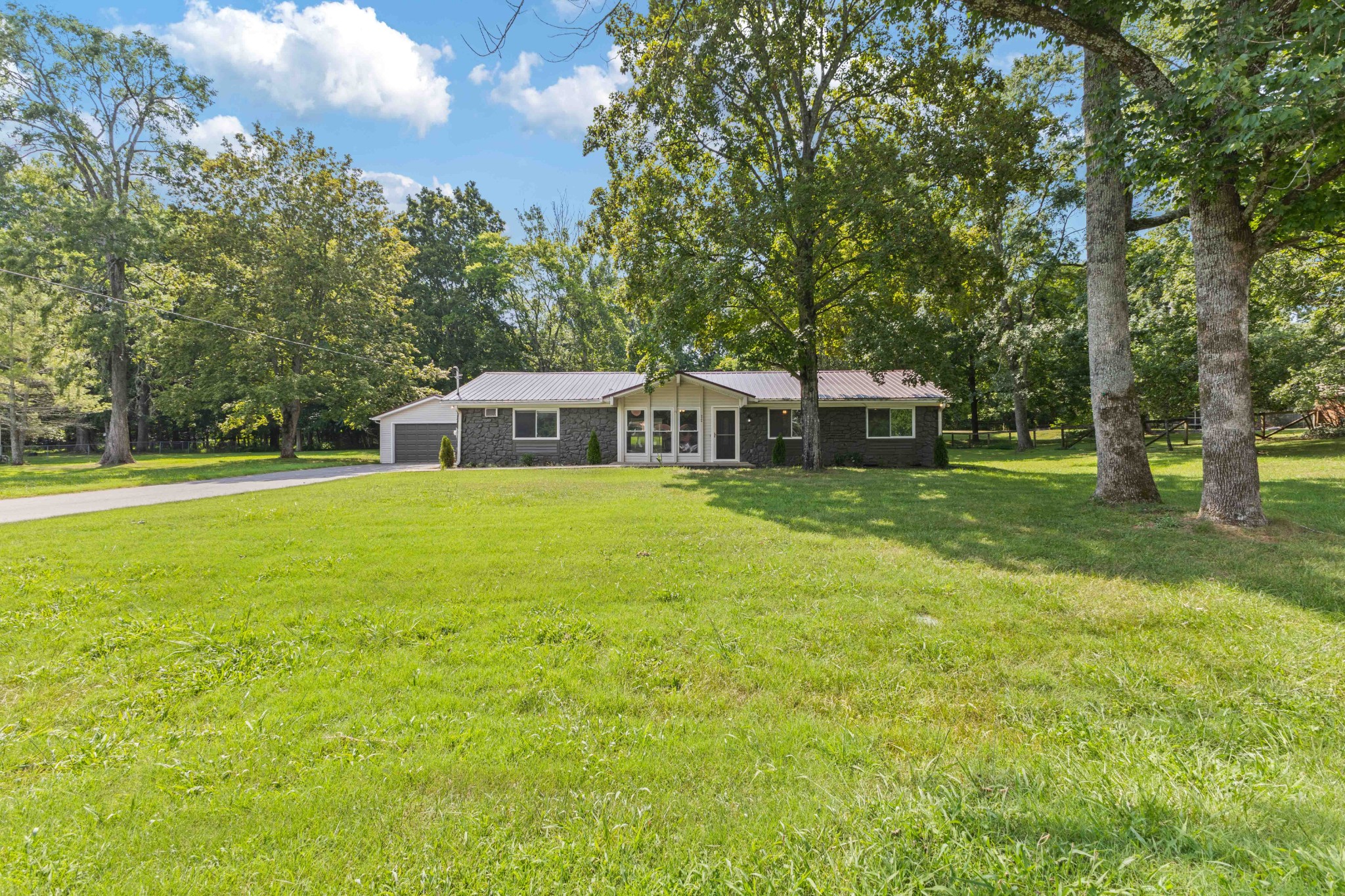 2306 Raspberry Lane Lebanon TN 37087
